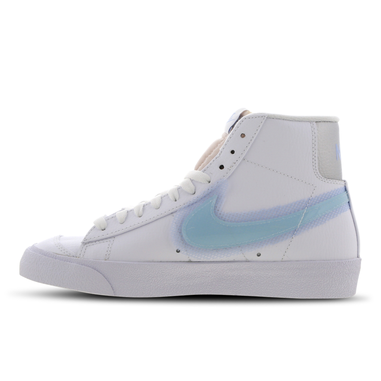 Nike Blazer Mid Image 4 of 6. Tap to open photo gallery.