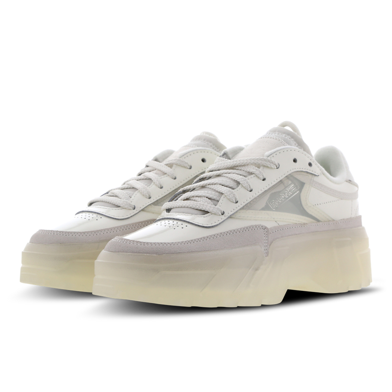 Reebok Club C X Cardi B Afbeelding 2 van 6. Tik om de fotogalerij te openen..
