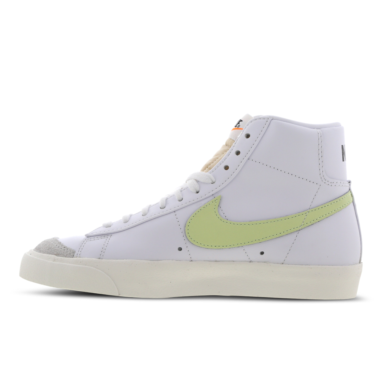 Nike Blazer Mid Image 4 of 6. Tap to open photo gallery.