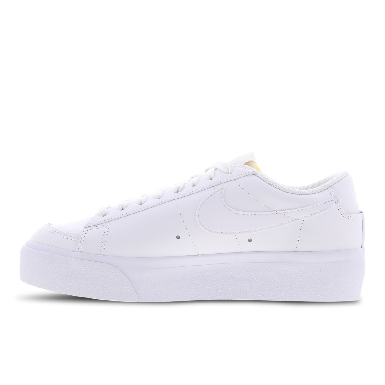 Nike Blazer Low Image 4 of 7. Tap to open photo gallery.
