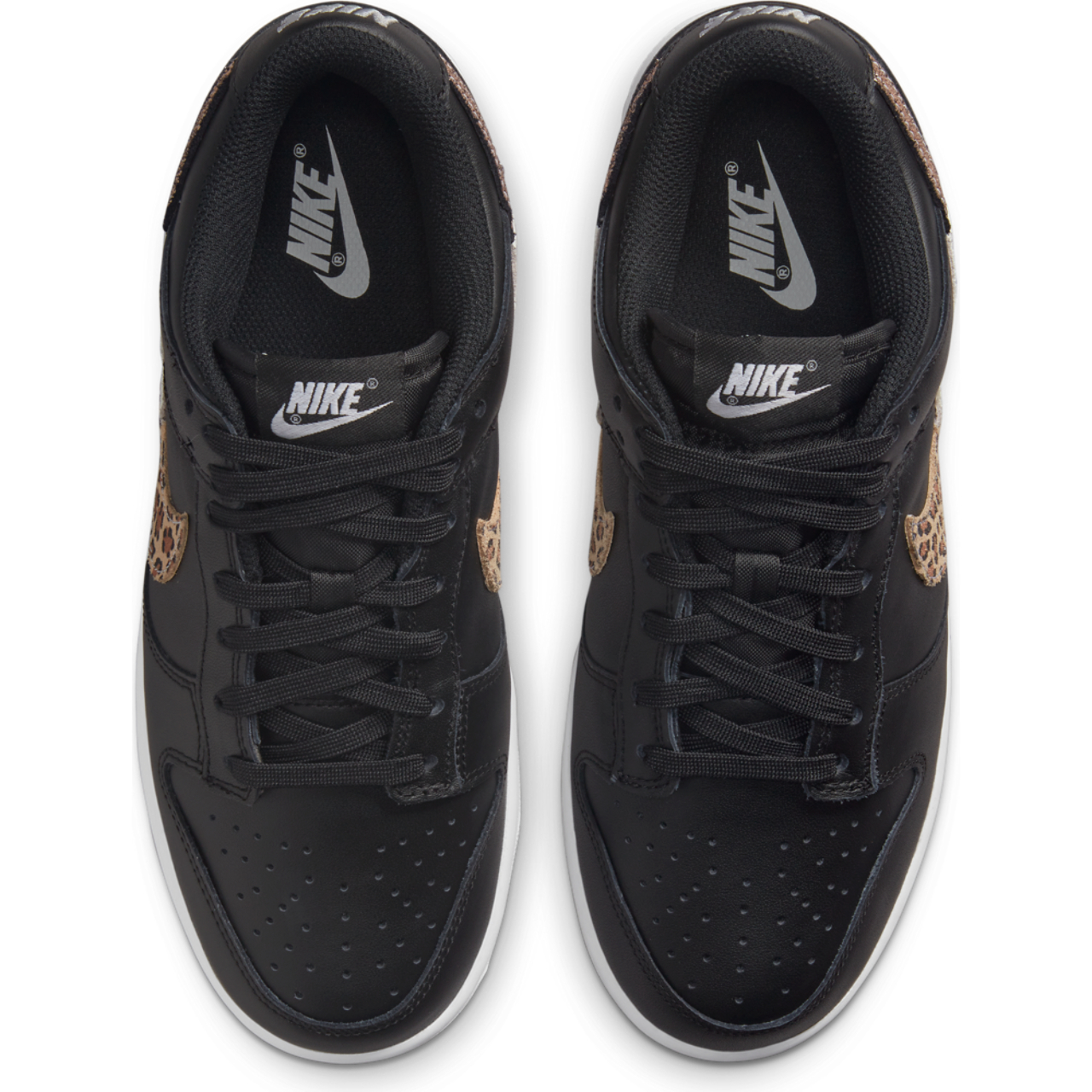 Nike Dunk Low Image 5 of 7. Tap to open photo gallery.