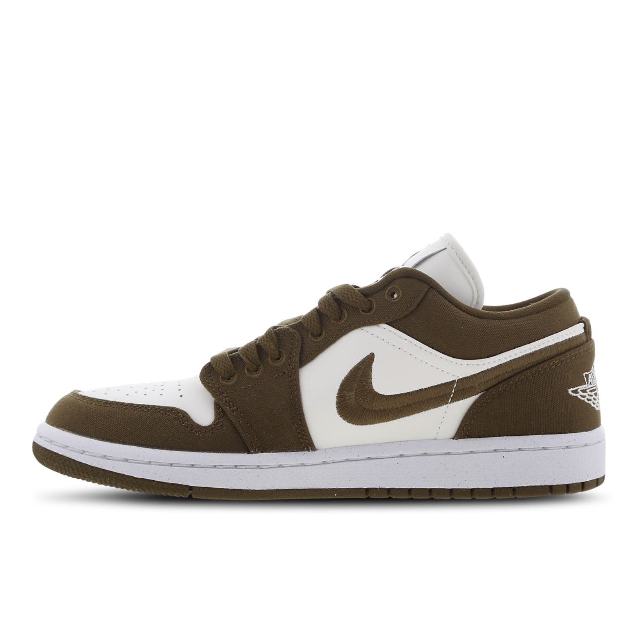 Jordan 1 Low Image 4 of 7. Tap to open photo gallery.