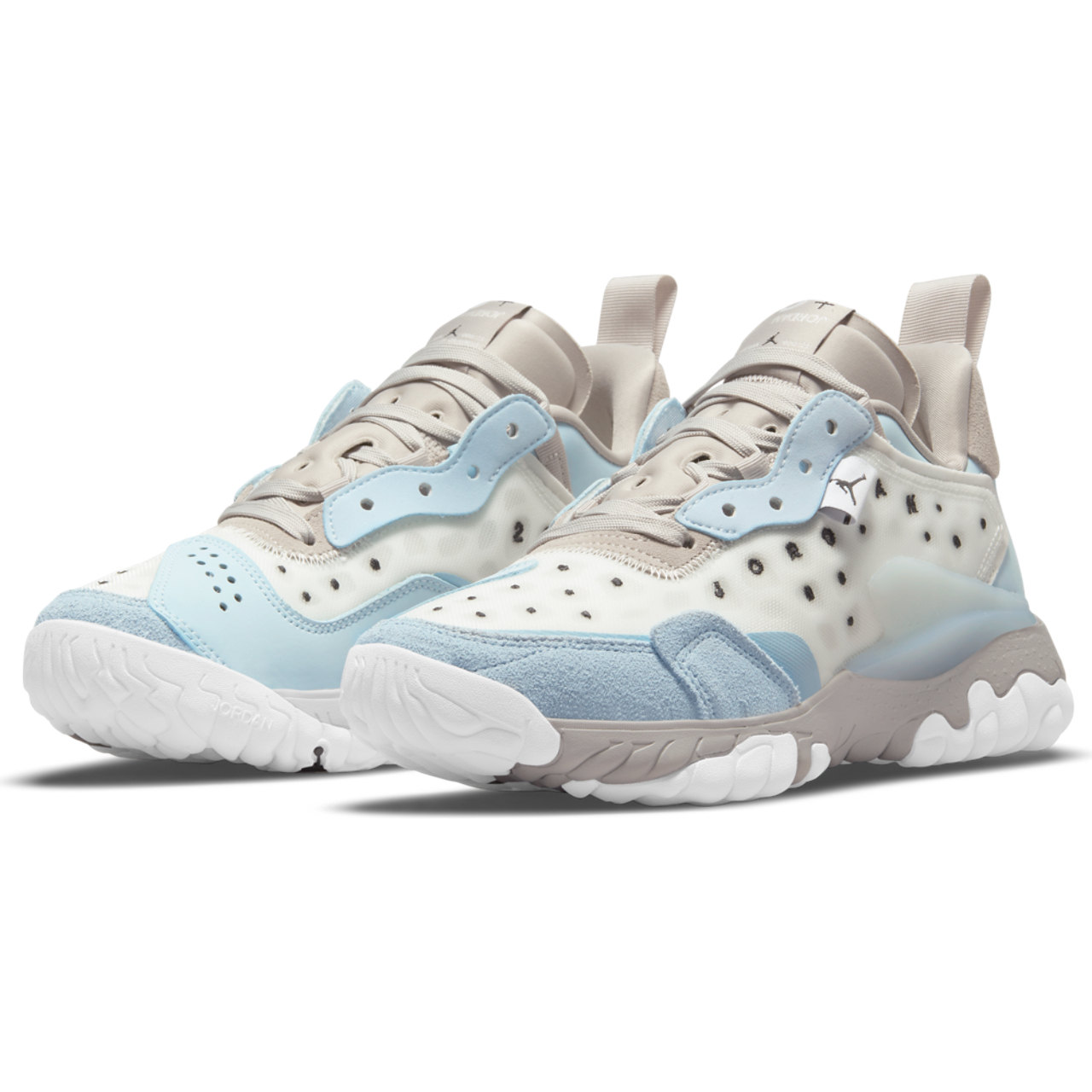 Jordan Delta 2 Image 2 of 6. Tap to open photo gallery.