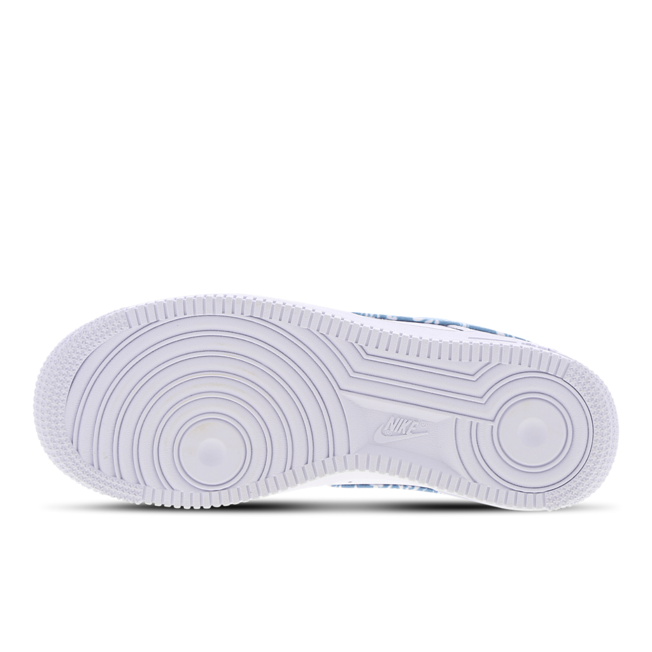 Nike Air Force 1 Low Image 6 of 7. Tap to open photo gallery.