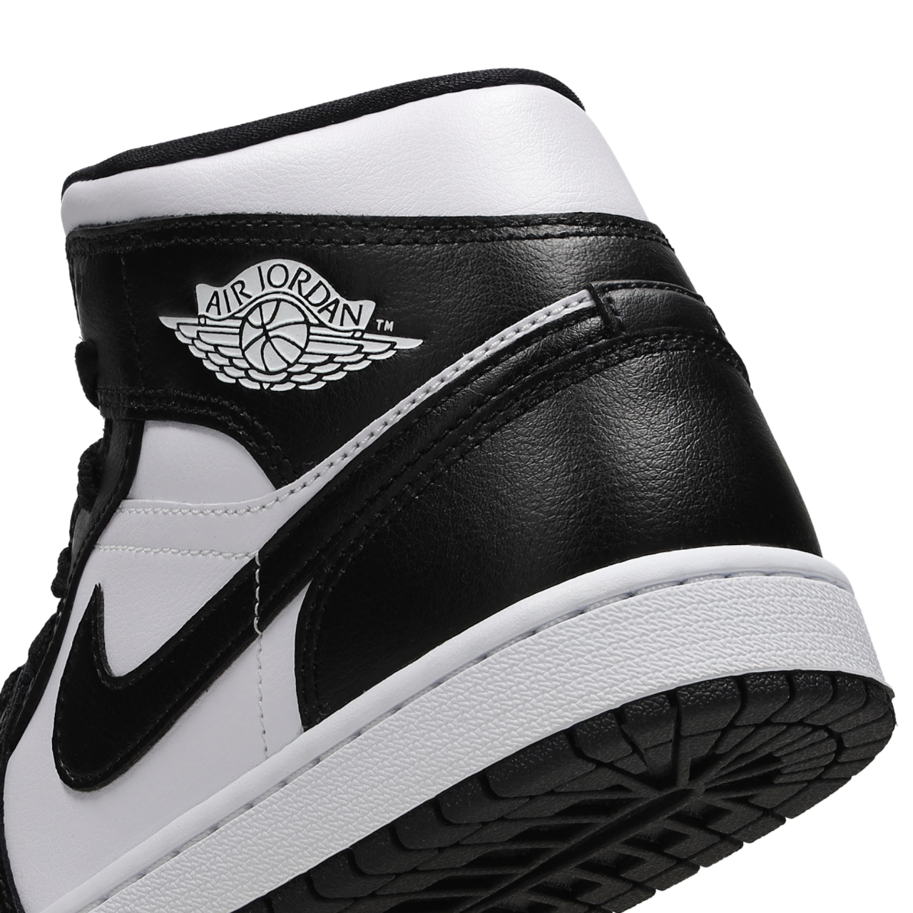 Jordan Aj1 Mid Imagen 7 de 7. Toque para abrir la galería de fotos.