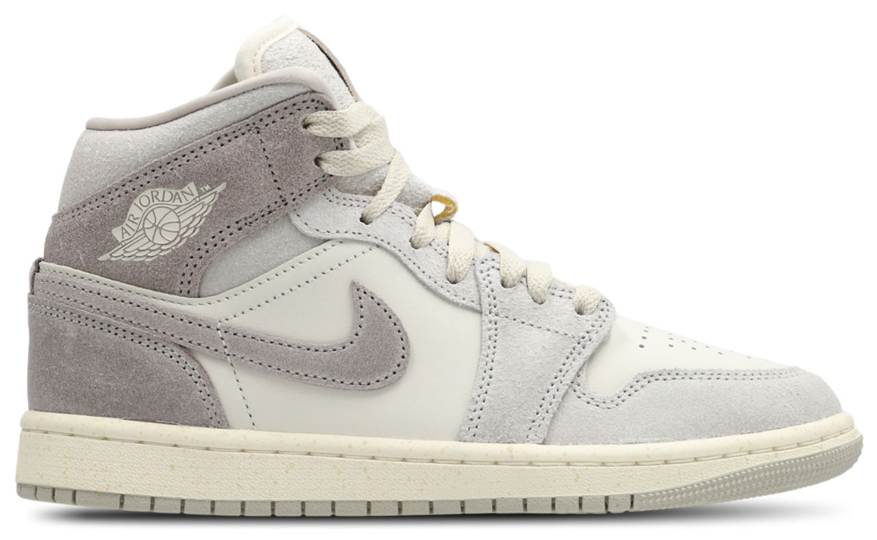 Jordan AJ1 Mid Image 1 sur 8. Appuyez pour ouvrir la galerie de photos.
