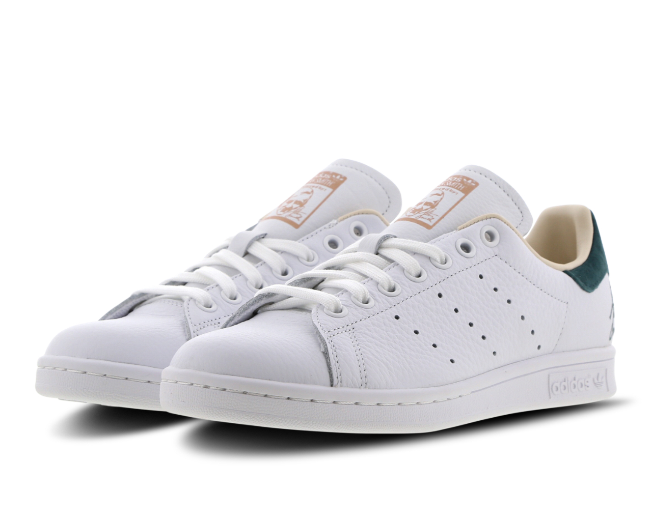 adidas Stan Smith Scripted Immagine 2 di 6. Tocca per aprire la galleria fotografica.