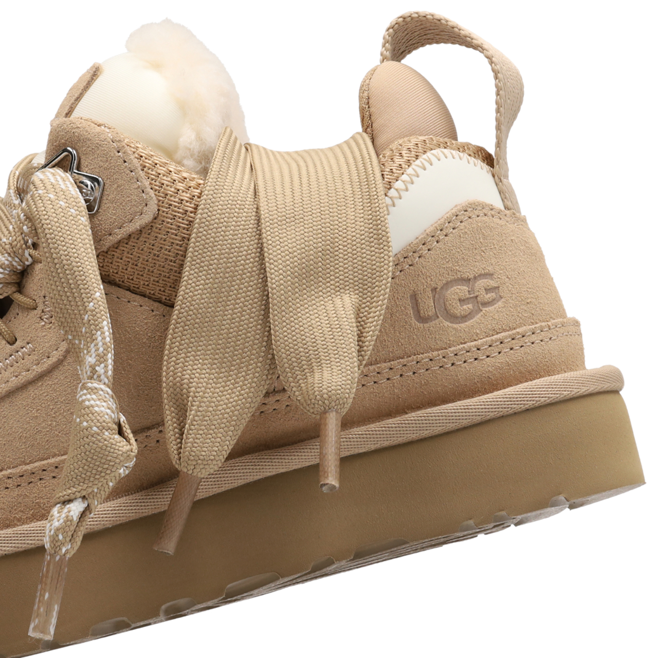 UGG Lowmel Bild 7 von 7. Antippen, um die Fotogalerie zu öffnen.