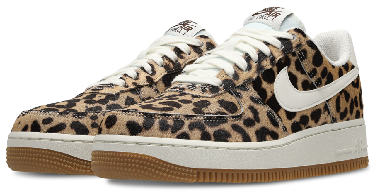 Nike Air Force 1 '07 Essential Bild 2 von 7. Antippen, um die Fotogalerie zu öffnen.
