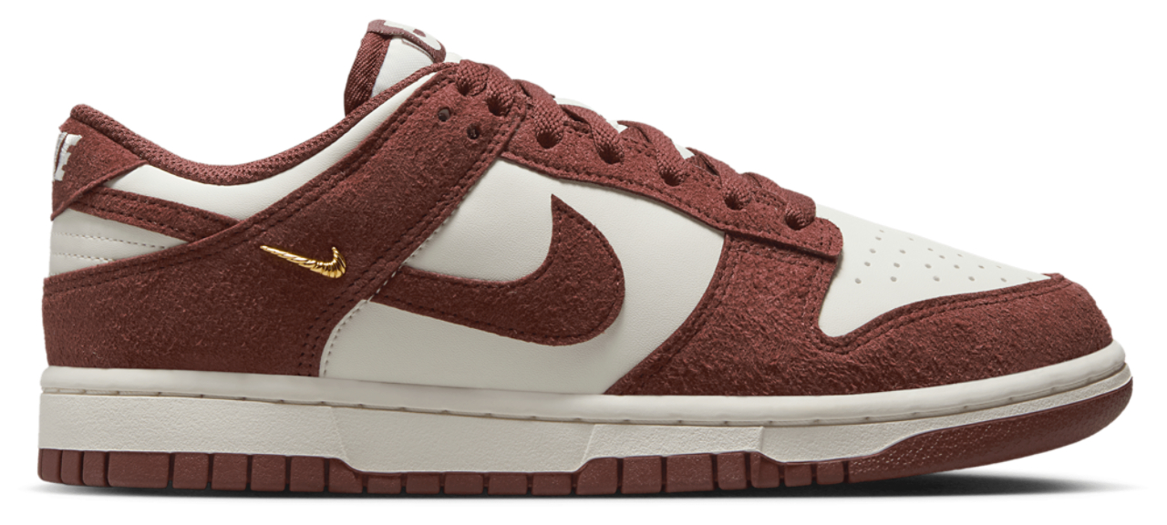 Nike Dunk Low Image 1 of 6. Tap to open photo gallery.