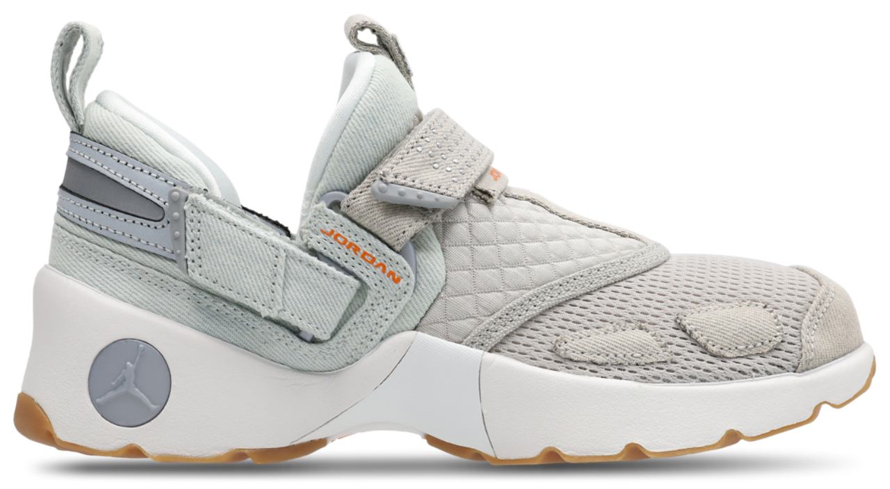 Jordan Trunner Lx Image 1 of 7. Tap to open photo gallery.