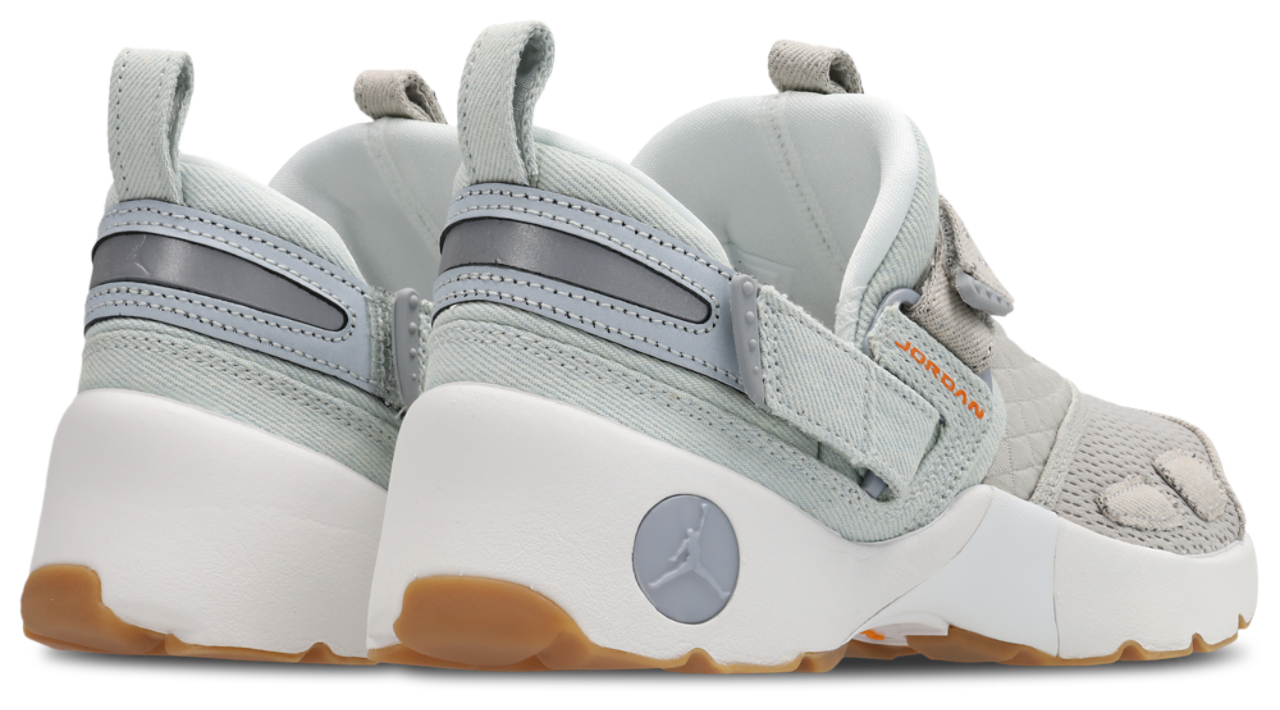 Jordan Trunner Lx Image 3 of 7. Tap to open photo gallery.
