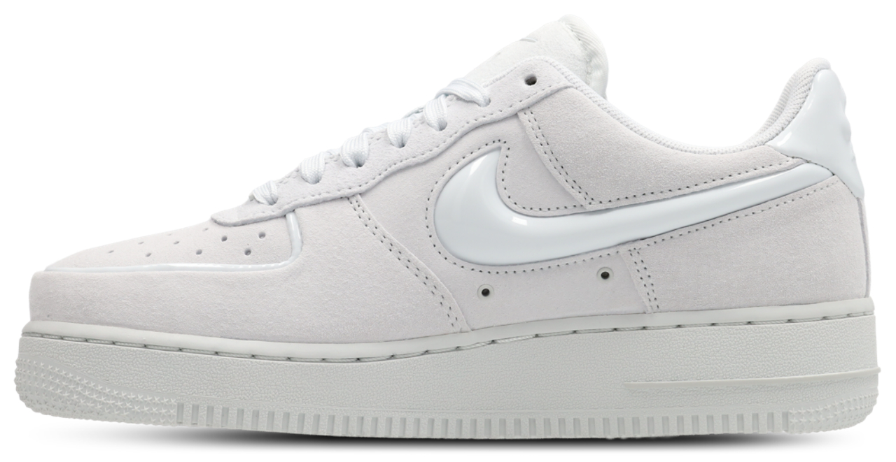 Nike Air Force 1 '07 Se Image 4 of 8. Tap to open photo gallery.