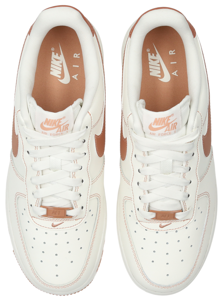 Nike Air Force 1 '07 Se Imagen 5 de 7. Toque para abrir la galería de fotos.