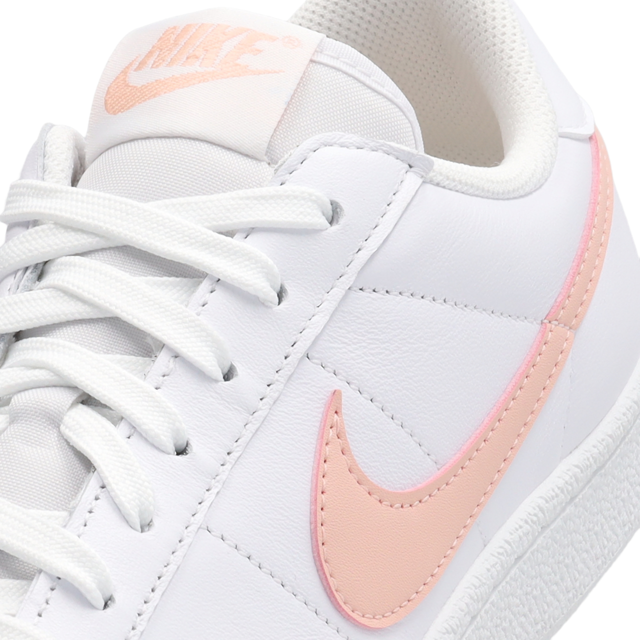 Nike Tennis Classic Immagine 8 di 8. Tocca per aprire la galleria fotografica.