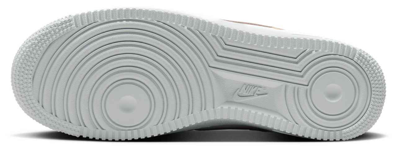 Nike Air Force 1 '07 Image 5 of 6. Tap to open photo gallery.