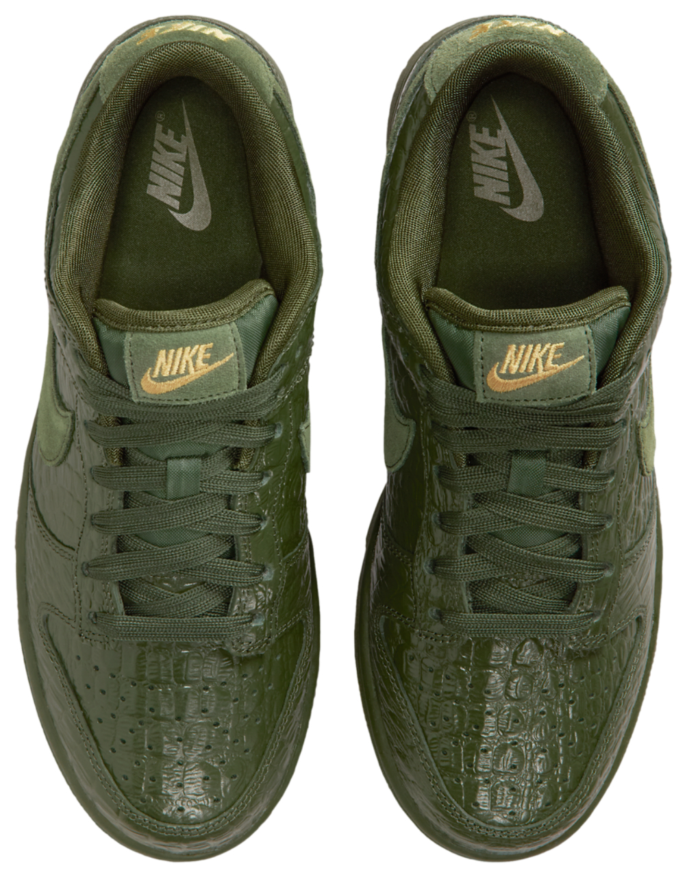 Nike Dunk Low Image 4 of 6. Tap to open photo gallery.