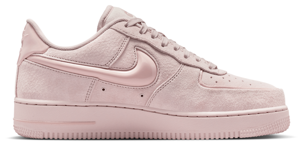 Nike Air Force 1 '07 Image 1 of 6. Tap to open photo gallery.