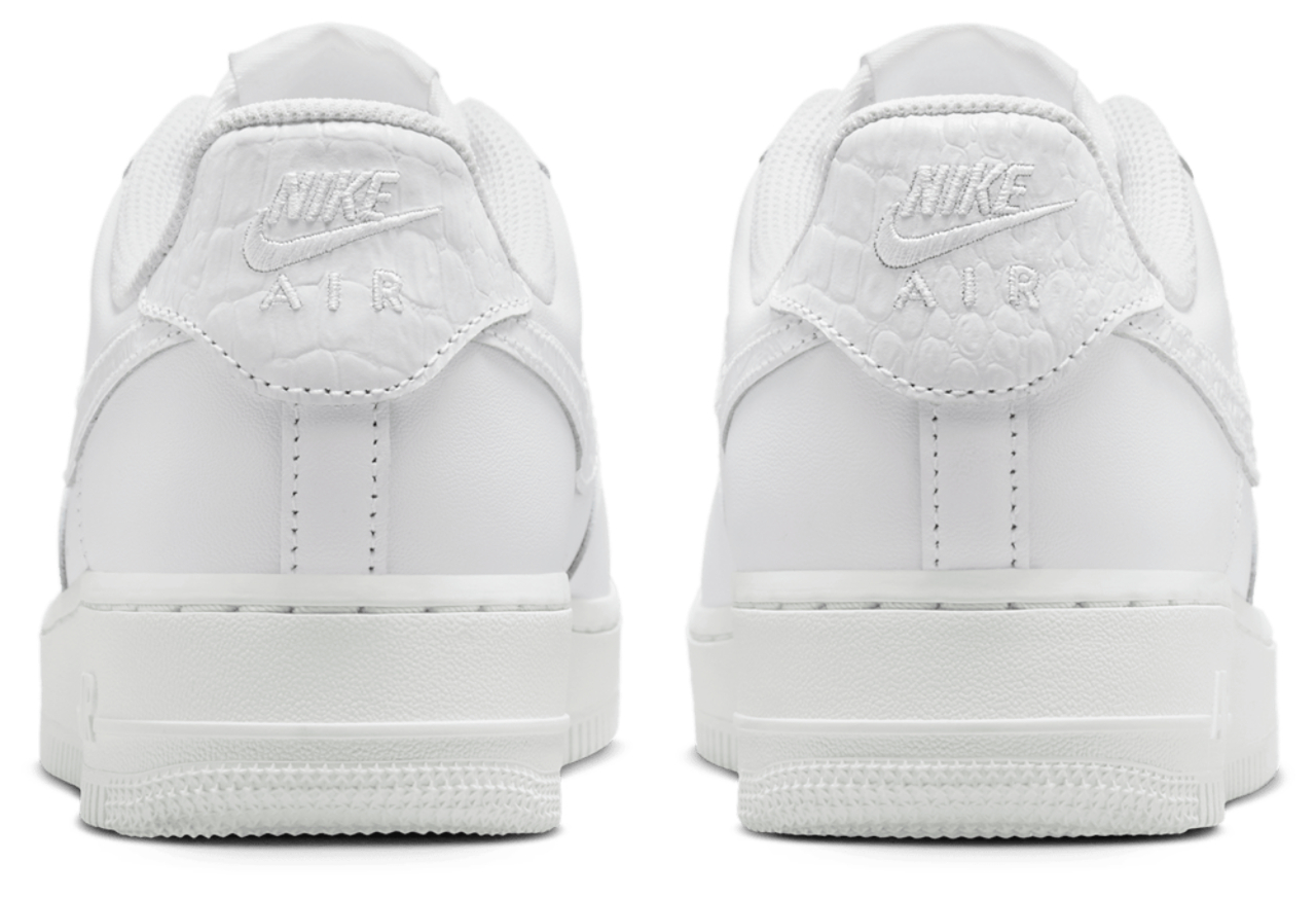 Nike Air Force 1 '07 Se Image 6 of 6. Tap to open photo gallery.