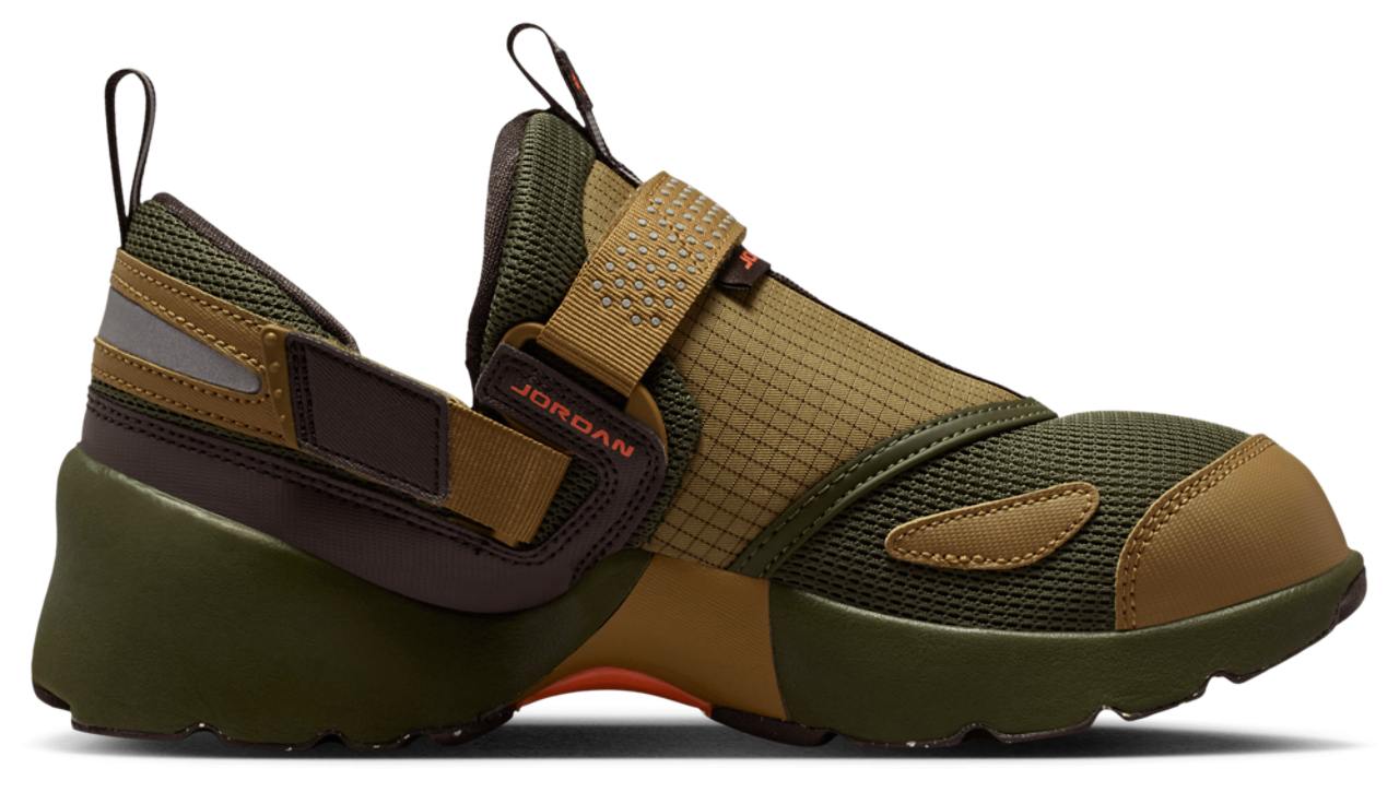 Jordan Trunner Lx Image 1 of 6. Tap to open photo gallery.