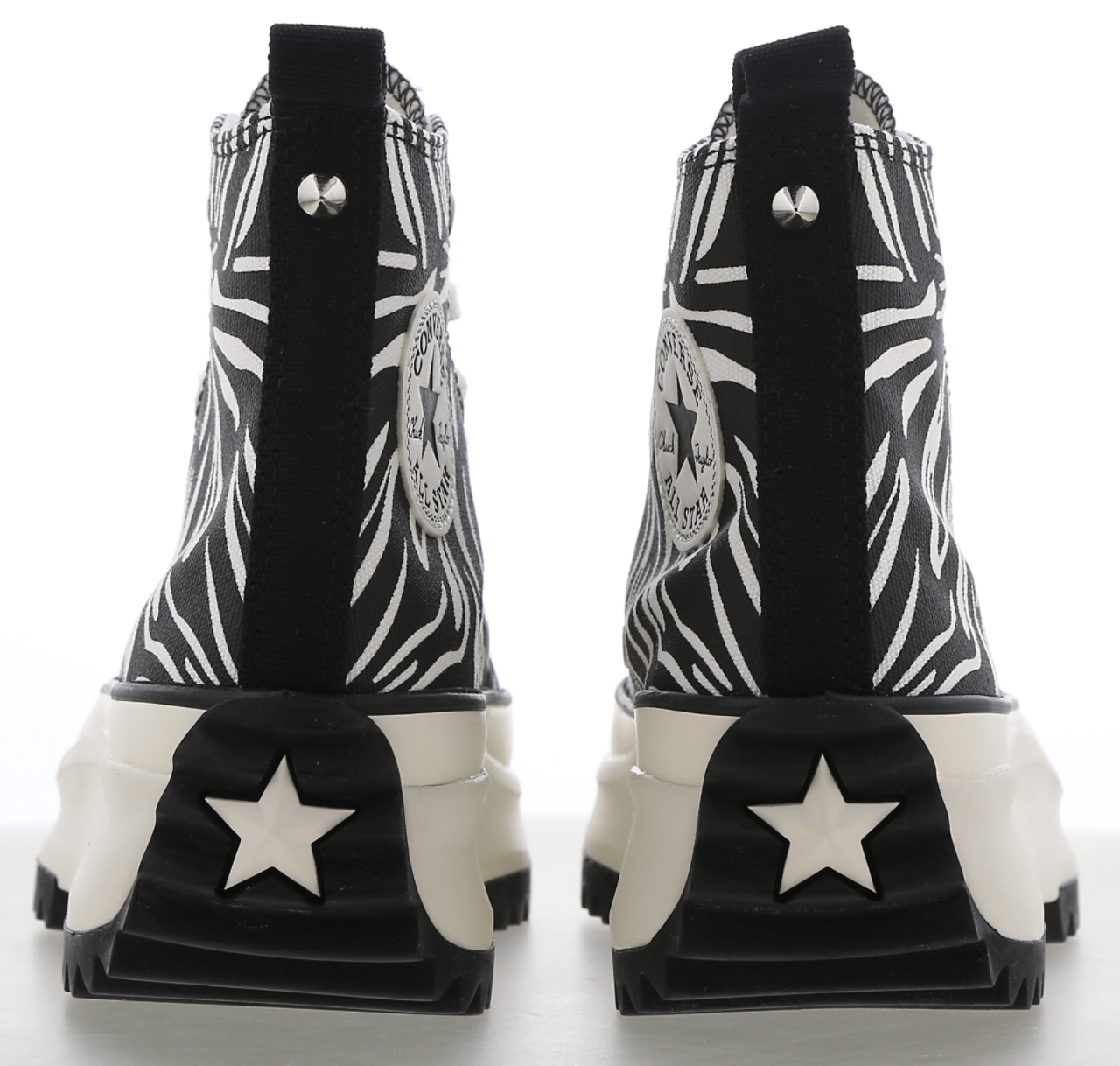 Converse Run Star Hike Platform High Image 3 sur 7. Appuyez pour ouvrir la galerie de photos.