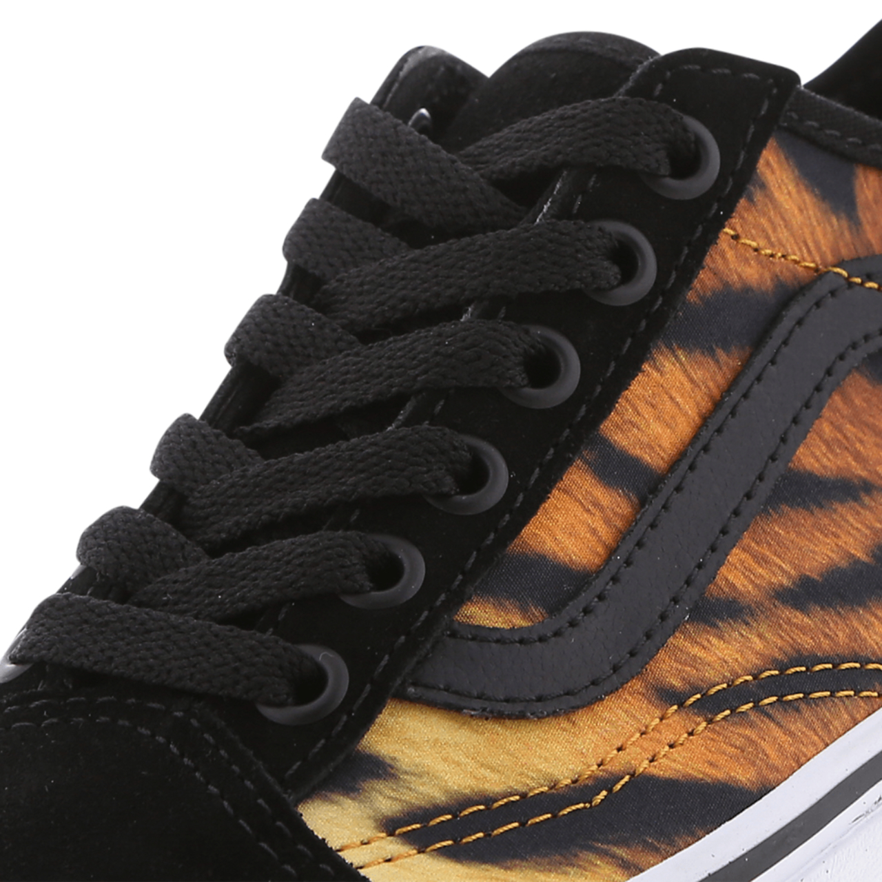 Vans Old Skool Image 7 of 7. Tap to open photo gallery.