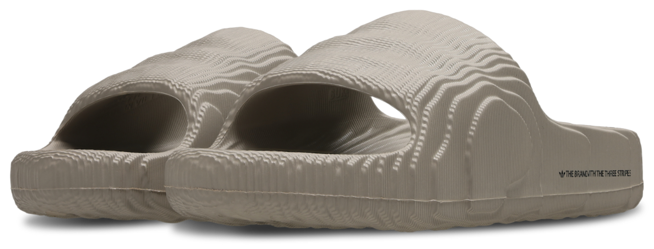 adidas Adilette 22 Image 2 sur 7. Appuyez pour ouvrir la galerie de photos.