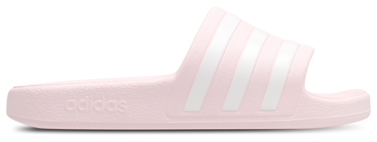 adidas Adilette Aqua Slides Immagine 1 di 8. Tocca per aprire la galleria fotografica.