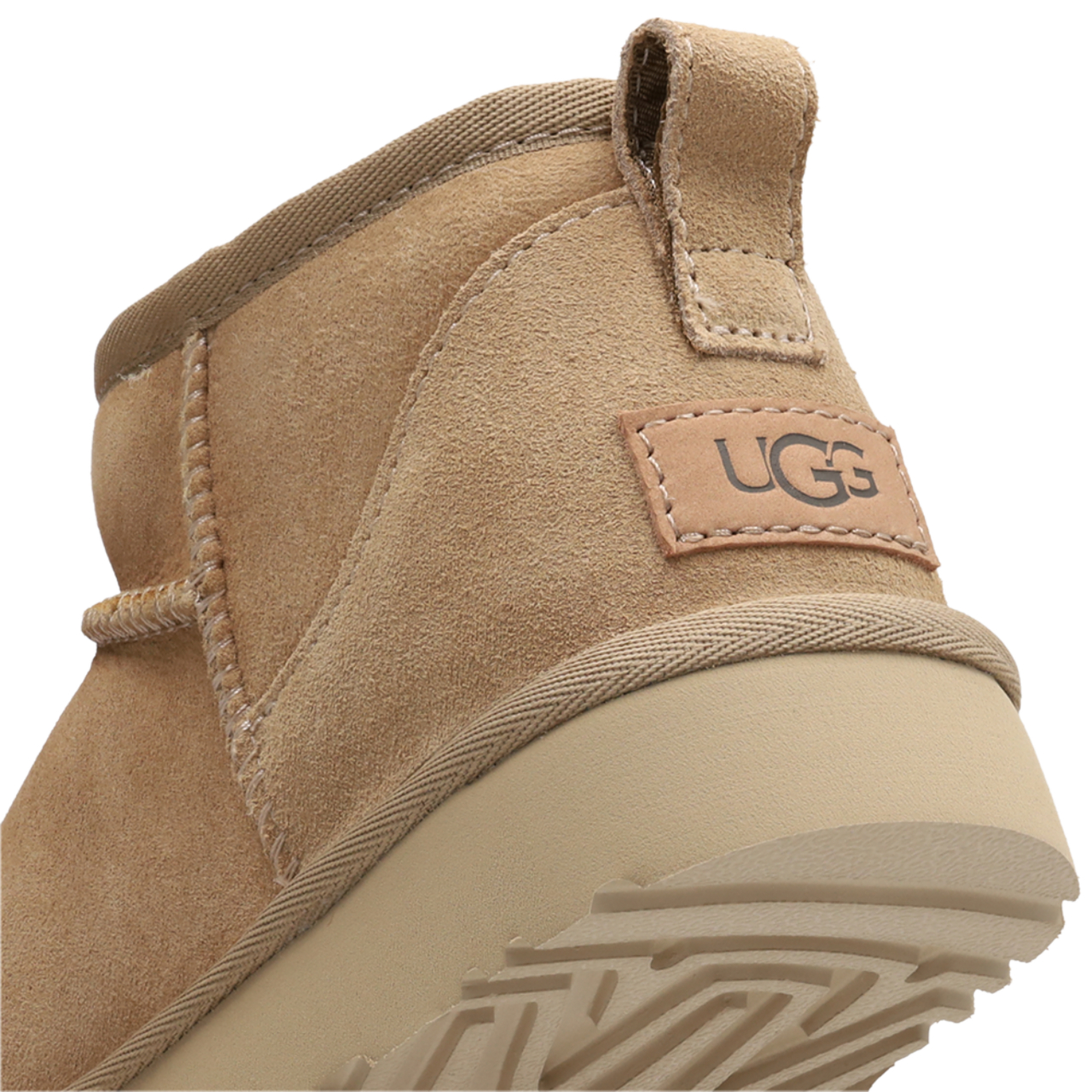UGG Classic Ultra Mini Afbeelding 7 van 7. Tik om de fotogalerij te openen..