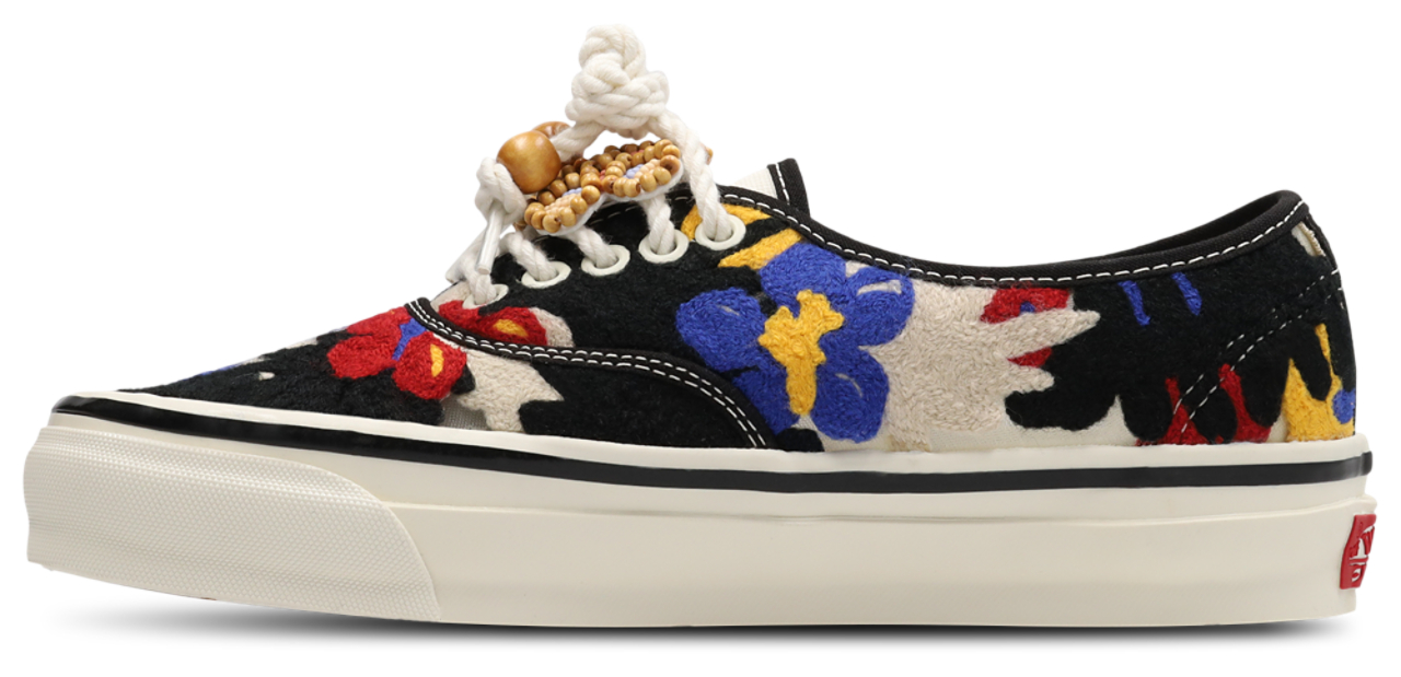 Vans Authentic Image 4 sur 8. Appuyez pour ouvrir la galerie de photos.