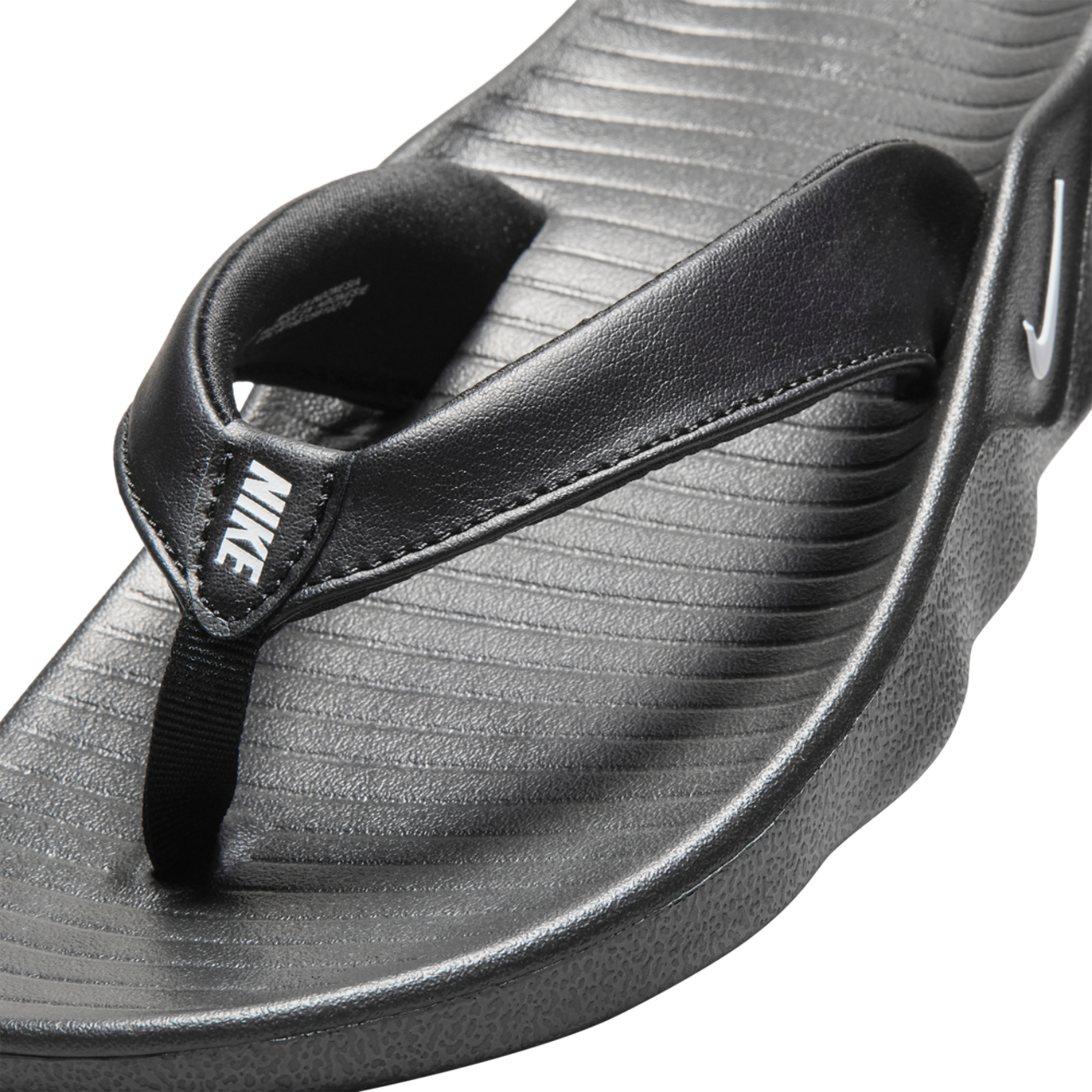 Nike Marina Image 6 sur 6. Appuyez pour ouvrir la galerie de photos.
