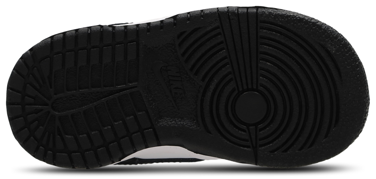Nike Dunk Low Image 6 of 7. Tap to open photo gallery.