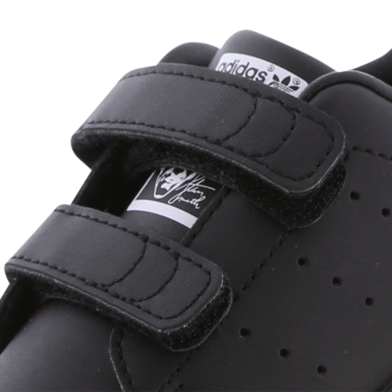 adidas Stan Smith Image 7 of 7. Tap to open photo gallery.