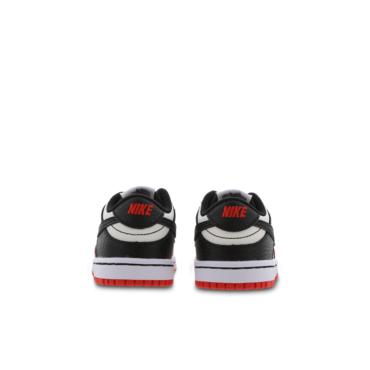 Nike Dunk Low Image 3 of 7. Tap to open photo gallery.