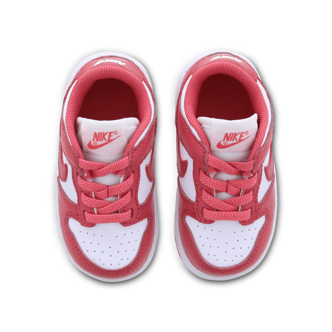 Nike Dunk Low Image 5 of 7. Tap to open photo gallery.