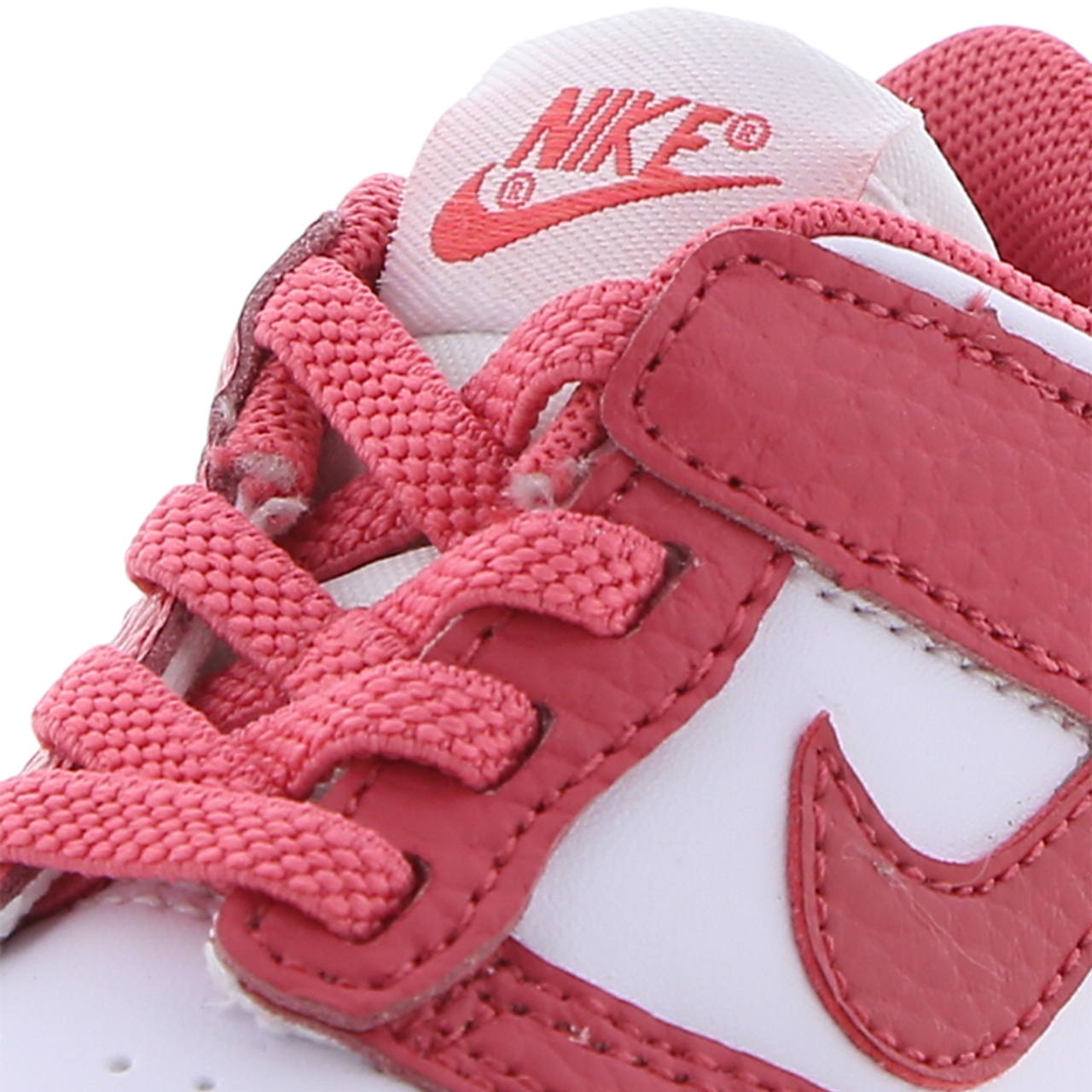 Nike Dunk Low Image 7 of 7. Tap to open photo gallery.
