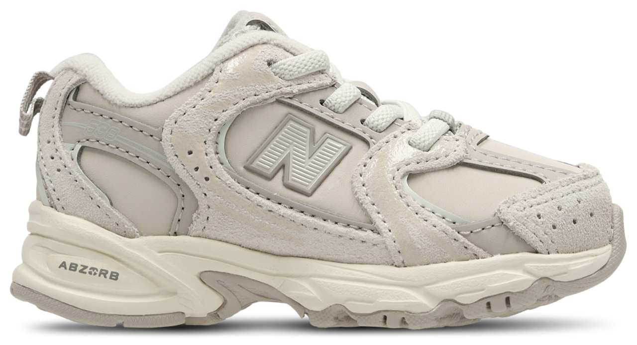 New Balance 530 Image 1 sur 7. Appuyez pour ouvrir la galerie de photos.
