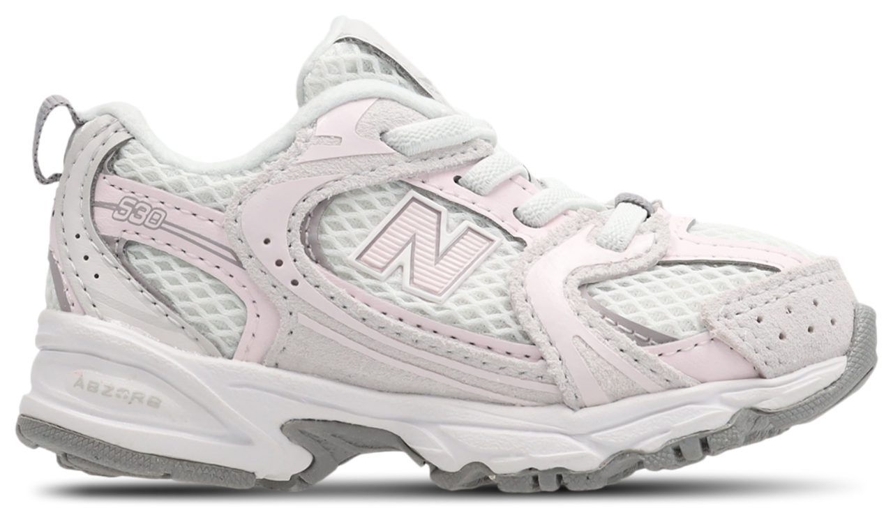 New Balance 530 Image 1 sur 7. Appuyez pour ouvrir la galerie de photos.