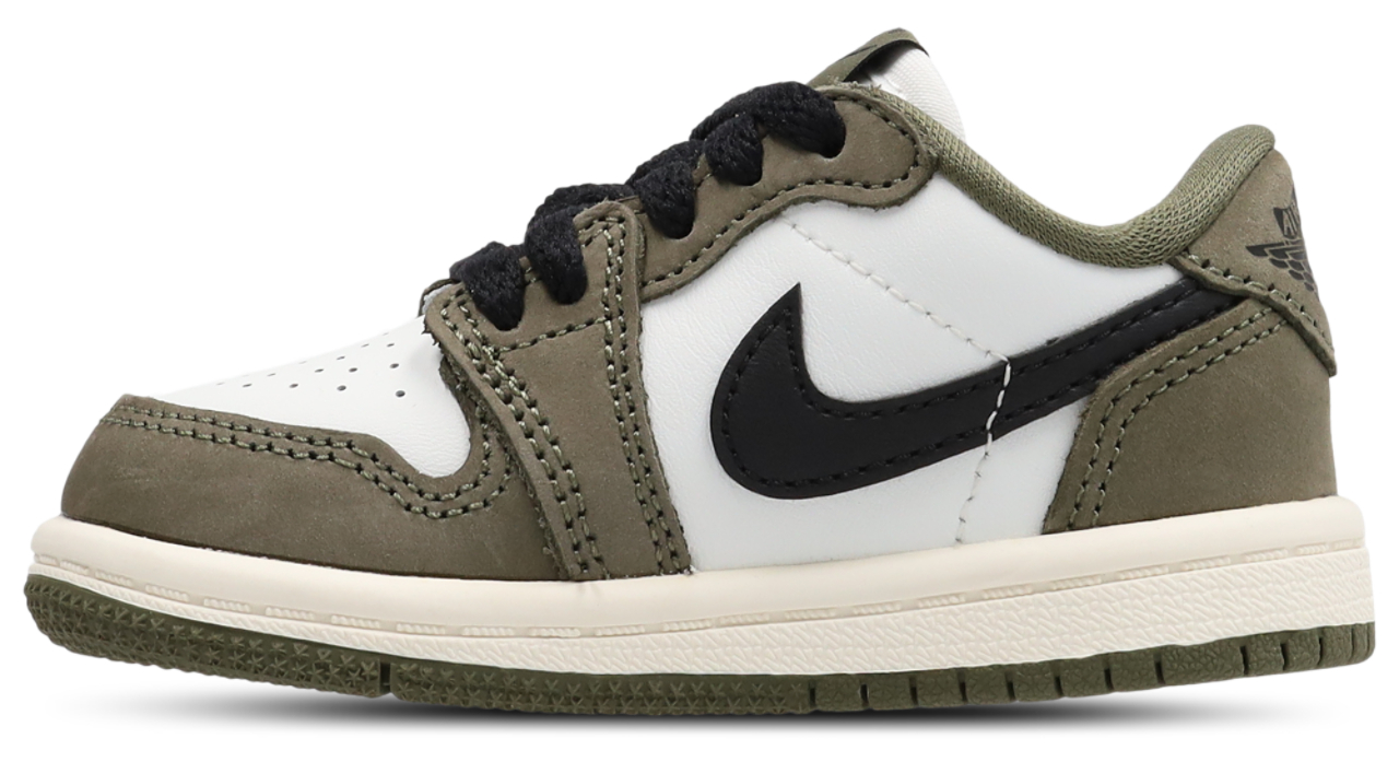 Jordan Aj1 Retro Low Og Image 4 sur 8. Appuyez pour ouvrir la galerie de photos.