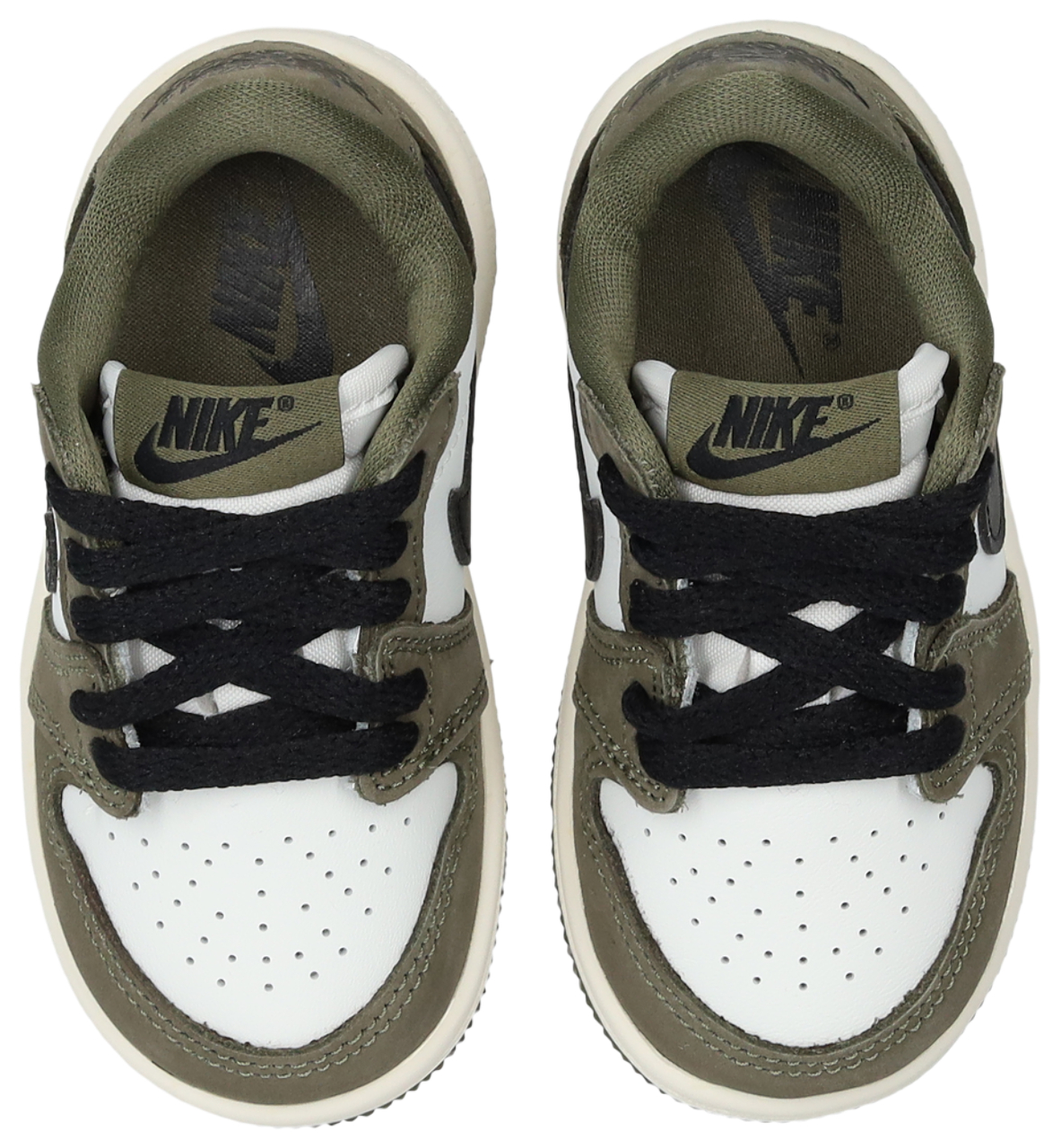Jordan Aj1 Retro Low Og Image 5 sur 8. Appuyez pour ouvrir la galerie de photos.