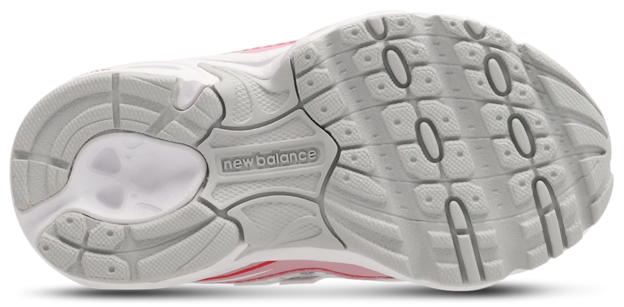 New Balance 740 Image 6 sur 7. Appuyez pour ouvrir la galerie de photos.