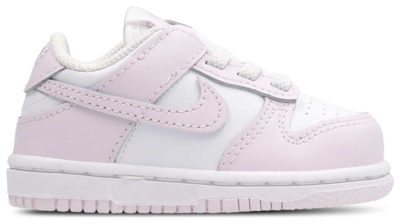 Nike Dunk Low Bild 1 von 7. Antippen, um die Fotogalerie zu öffnen.