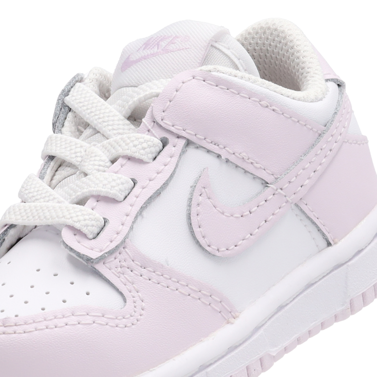 Nike Dunk Low Bild 7 von 7. Antippen, um die Fotogalerie zu öffnen.