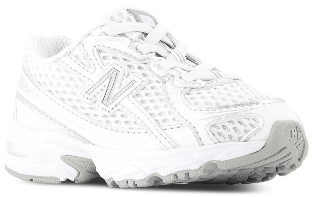 New Balance 740 Bungee Lace Image 2 sur 5. Appuyez pour ouvrir la galerie de photos.