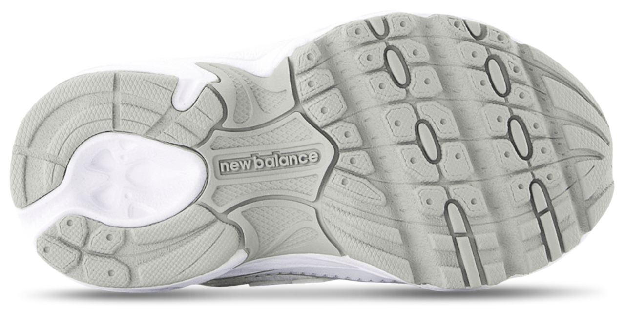 New Balance 740 Bungee Lace Image 5 sur 5. Appuyez pour ouvrir la galerie de photos.