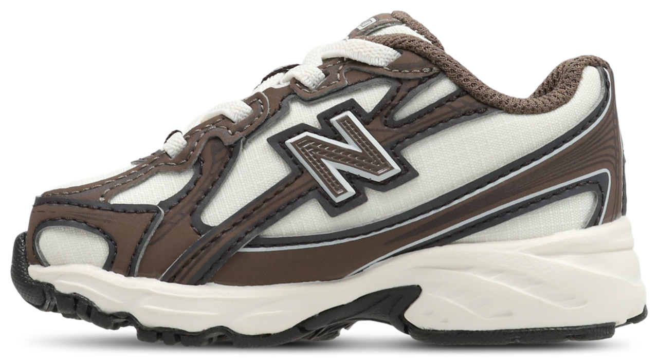 New Balance 740 Image 4 sur 7. Appuyez pour ouvrir la galerie de photos.