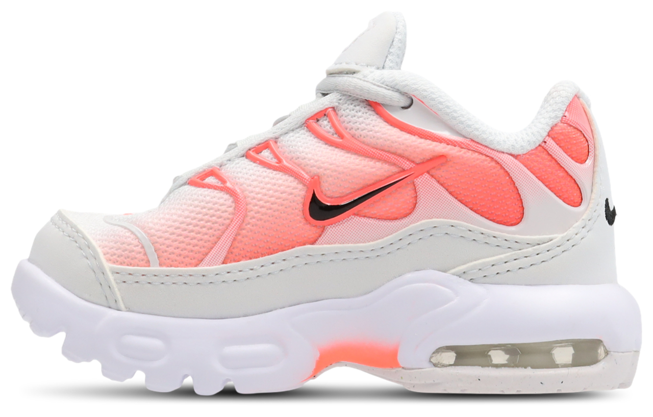 Nike Air Max Tuned 1 Image 4 of 8. Tap to open photo gallery.