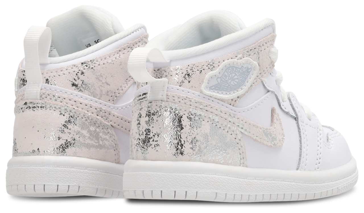 Jordan Aj1 Mid Imagen 3 de 7. Toque para abrir la galería de fotos.