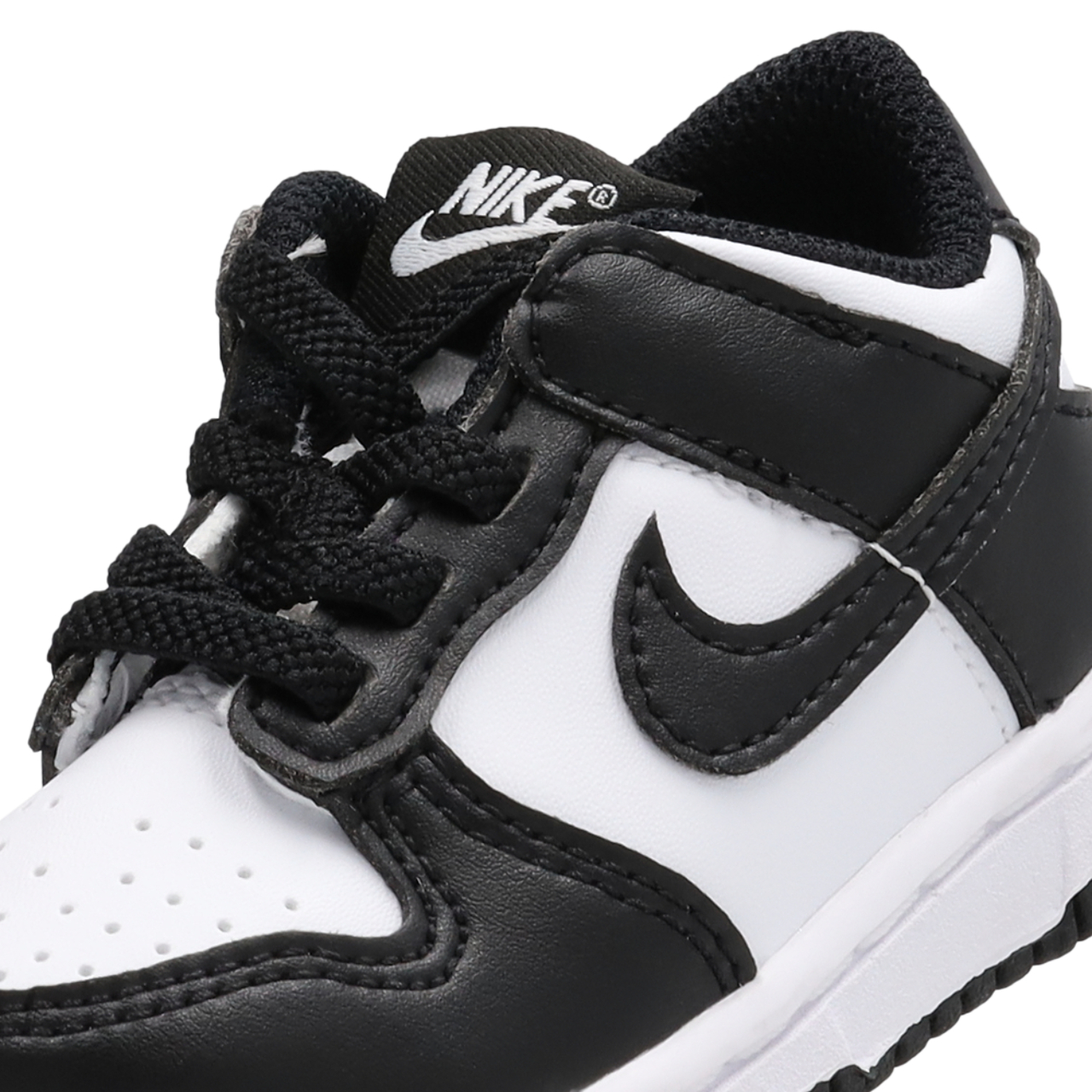 Nike Dunk Low Imagen 7 de 7. Toque para abrir la galería de fotos.
