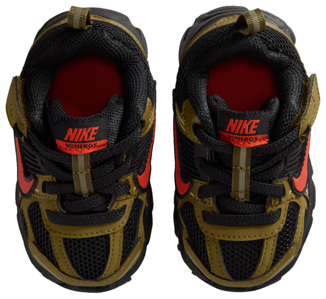 Nike Vomero 5 Image 4 of 6. Tap to open photo gallery.